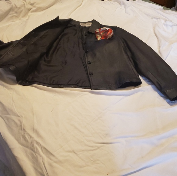 jacket - Picture 2 of 4